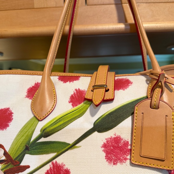 Dooney & Bourke - Picture 12 of 16